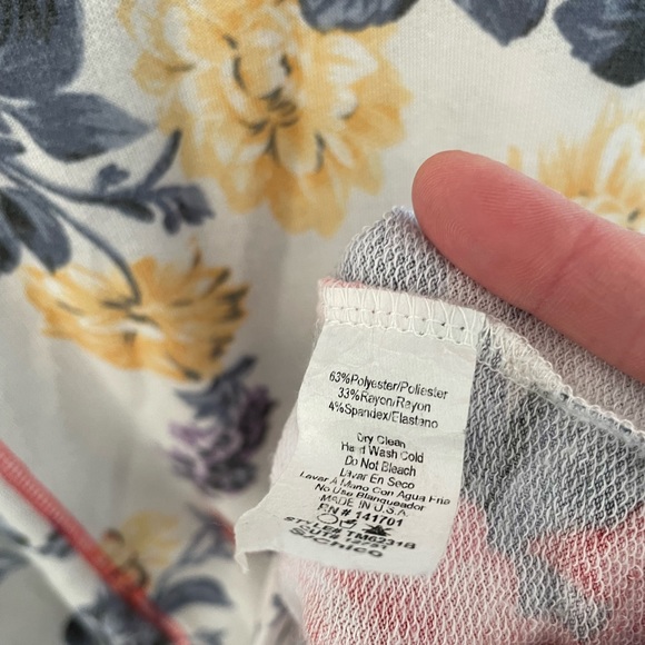 Floral oversize off the shoulder blouse - Picture 5 of 9